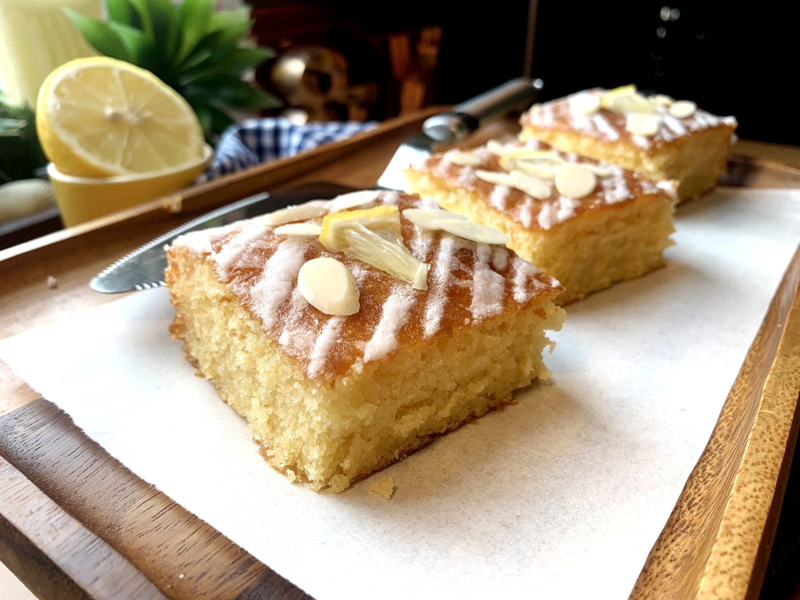 You are currently viewing Lemon Drizzle Cake
