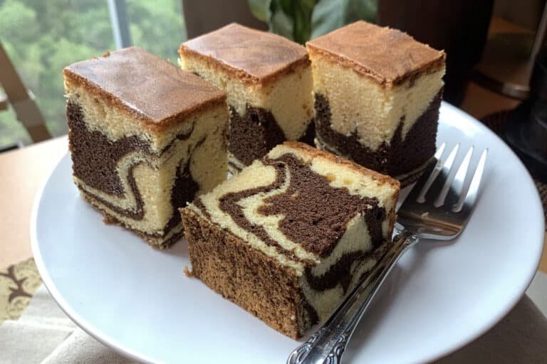 Mix & Marble Cake - Along's Home Bakes